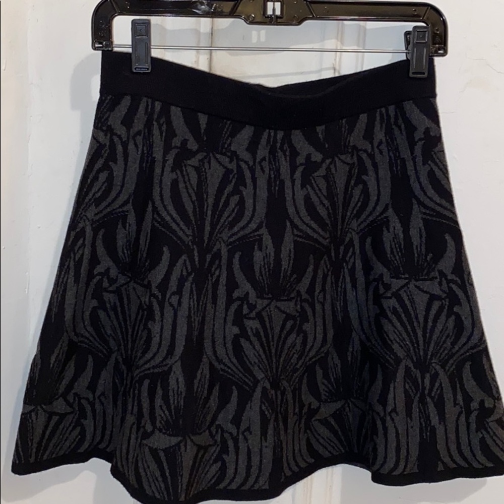 Max studio extra small skirt​